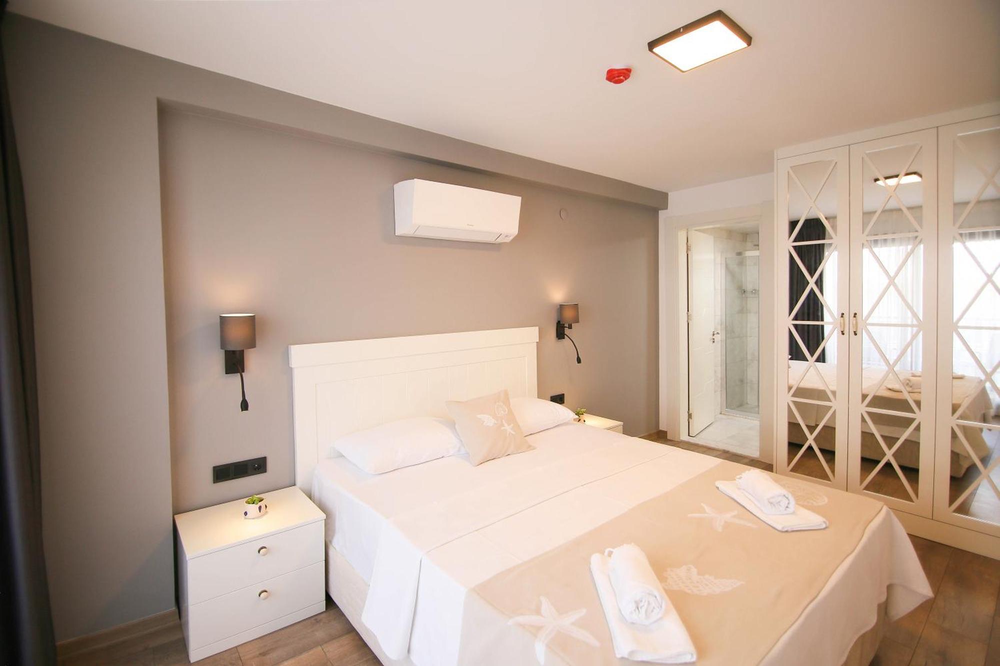 Krem Marin Otel Çeşme Dış mekan fotoğraf